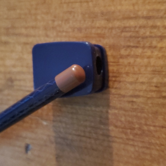 Dragun Beauty Lip Job liner and sharpener - Picture 4 of 4